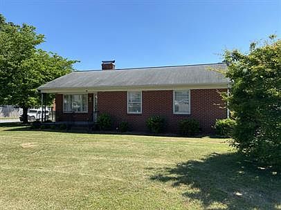 1st image of 2710 Jackson Dr