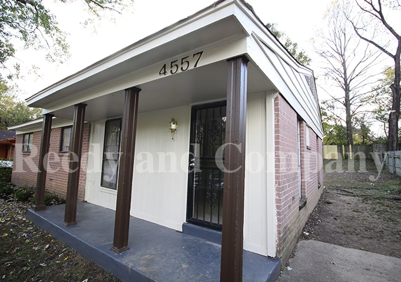 Welcome to 4557 Spring Valley Drive! — Photo 4