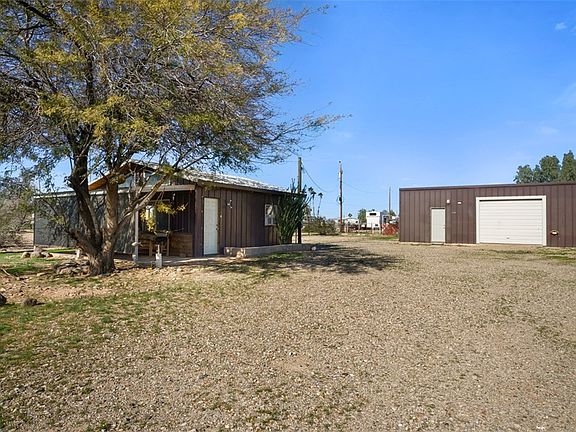 2nd image of 4965 Sand Bar Drive