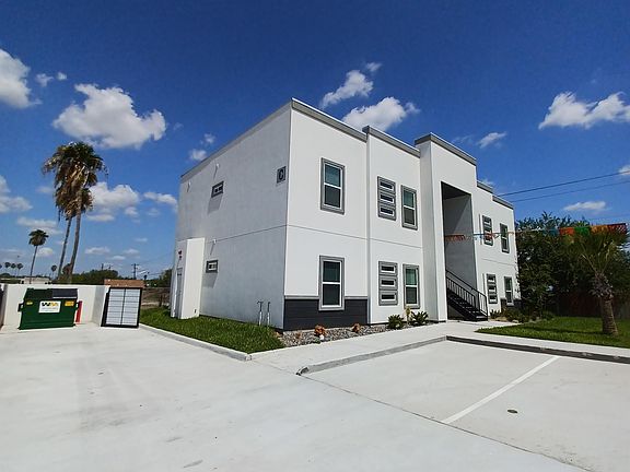 5th image of 1700 New Orleans Cir N
