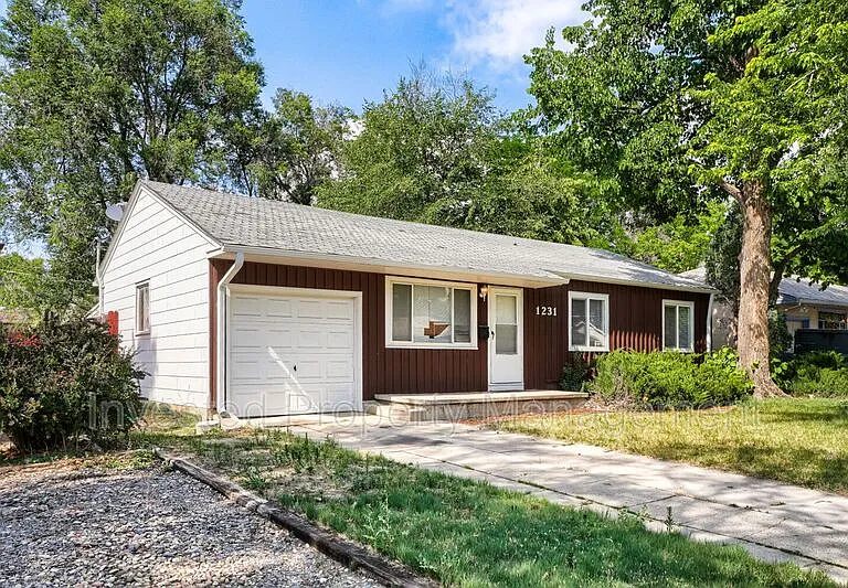 1231 E Bates Pkwy — Photo 3