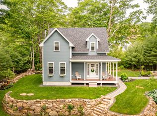 301 Mountain Rd, Cape Neddick, ME 03902