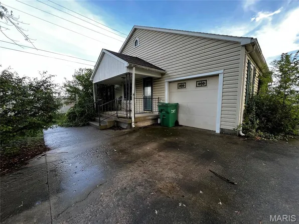 802 Summit St, Butler, MO 64730