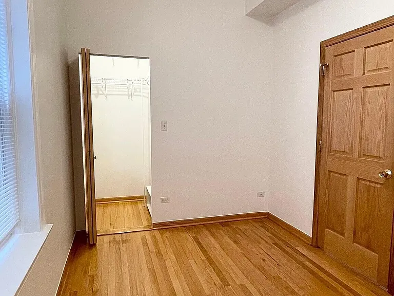 2219 W Rice St #1R — Photo 5