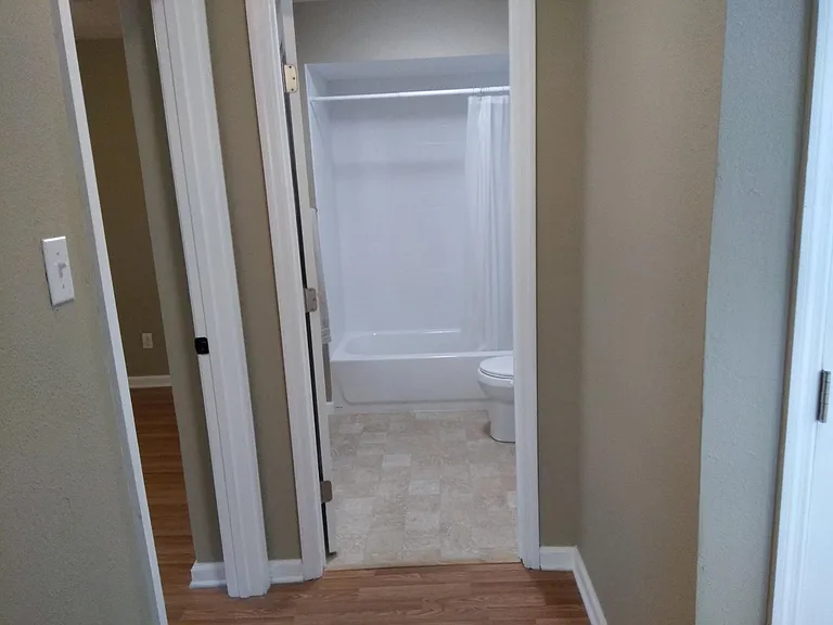 910 9th Ave SW — Photo 27