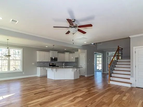 101 Blazing Creek Ct — Photo 9