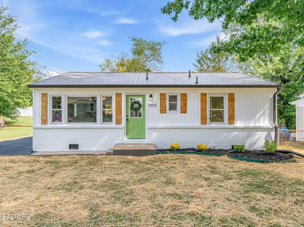 2815 London Cir, Knoxville, TN 37917