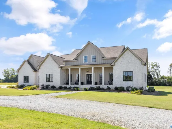 23784 Old Homeplace Way, Athens, AL 35613
