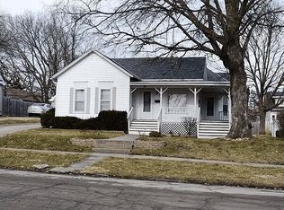 537 W 3rd St, Maryville, MO 64468