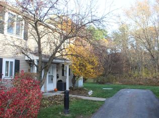 10 Village Brook Ln, Natick, MA 01760