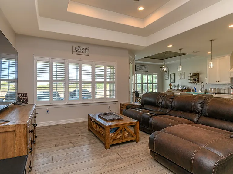 5 S Bay Hill Dr — Photo 17