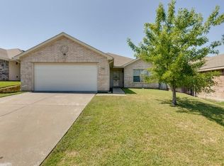 7128 Canisius Ct, Fort Worth, TX 76120