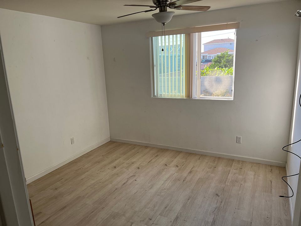 1st image of 2888 Nye St