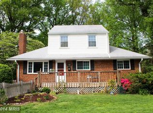 7122 Murray Ln, Annandale, VA 22003
