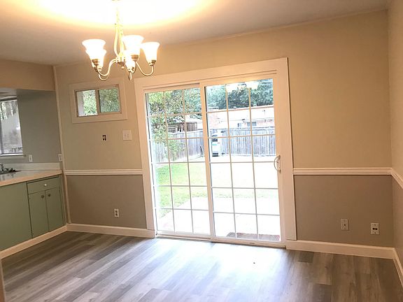 4th image of 1214 Magnolia Dr