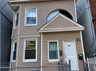 186 3rd St Floor 1, Newark, NJ 07107
