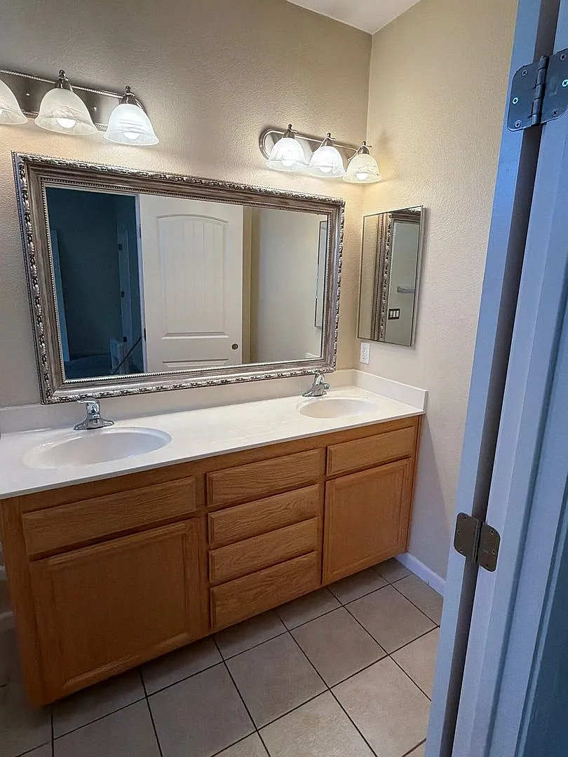 Now Available 4032 Vittoria Ln, Sacramento, Ca 95834 — Photo 3