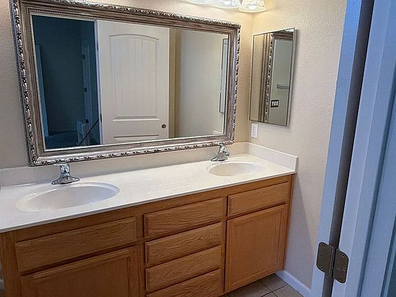 3rd image of 4032 Vittoria Ln