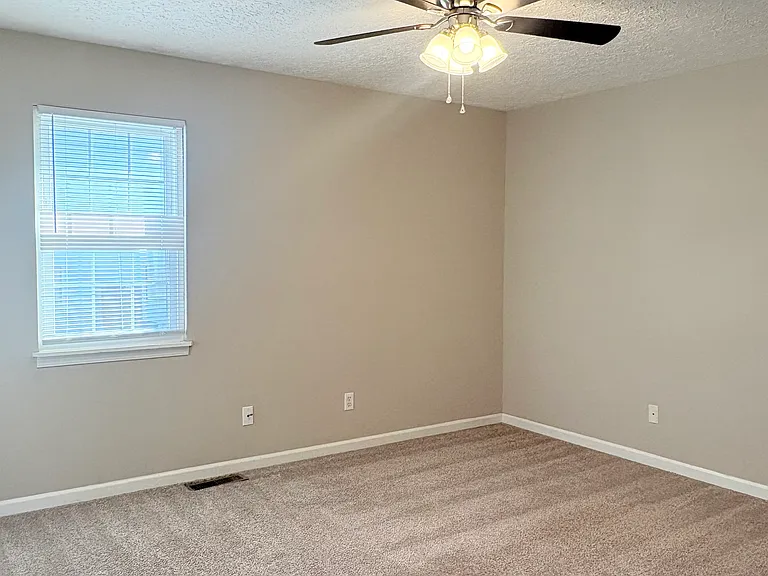 2509 Jersey Ct #B — Photo 9
