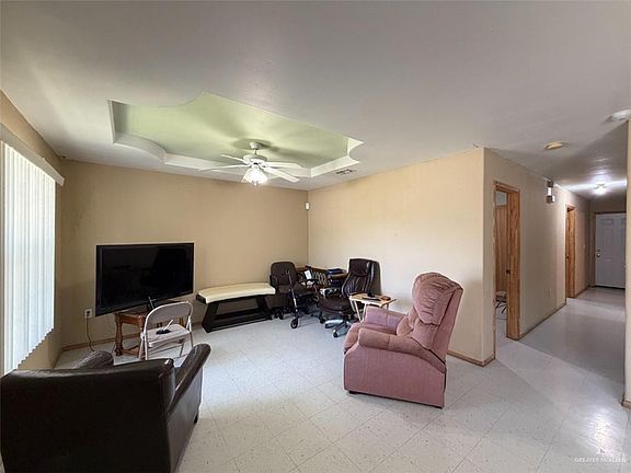 4th image of 1009 W Starr Ave