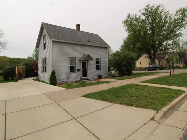 327 N Jefferson St, New Ulm, MN 56073