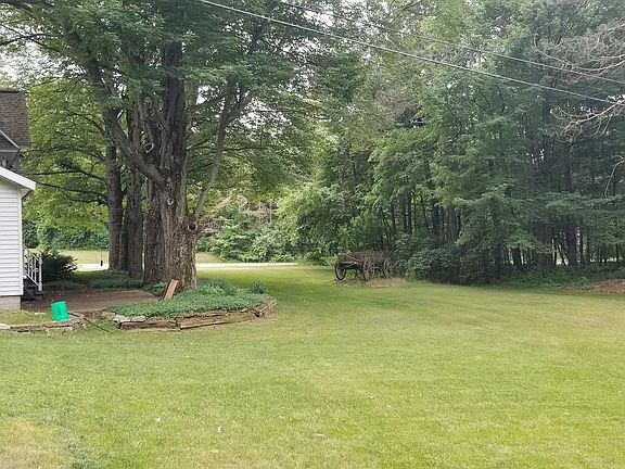 5th image of 15405 Barry St