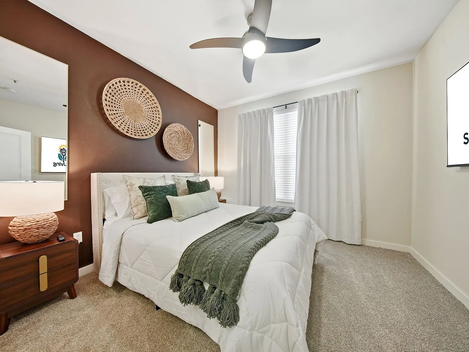 2 bed, $5,500 — Photo 2