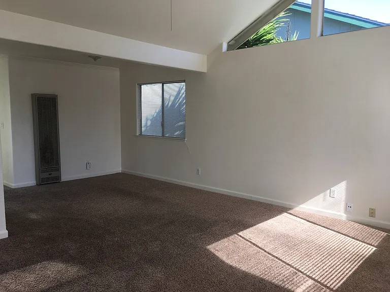 1066 Camino Coronado — Photo 3