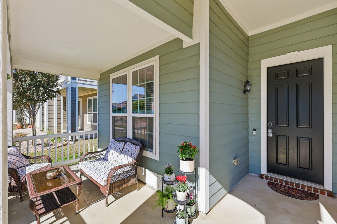 next background image