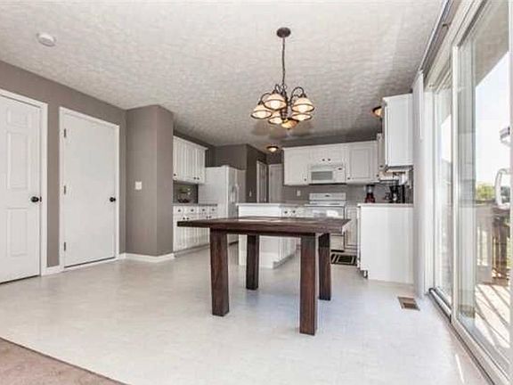 2nd image of 3906 Orchard Lake Dr