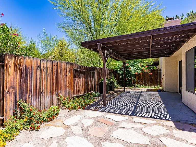 316 Monterey Dr — Photo 24