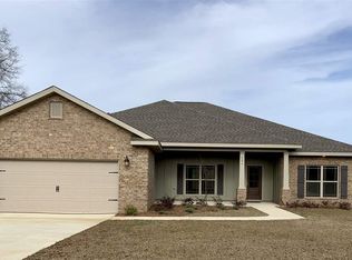 424 Broadleaf Cir, Cantonment, FL 32533