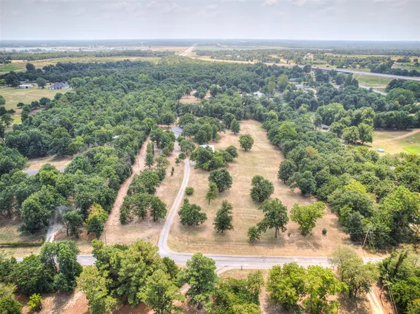 19200 Meador Ln, Harrah, OK 73045