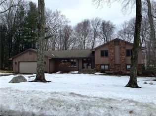 12 Candlewood Dr, Tolland, CT 06084