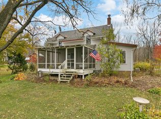 N3028 Hill Ln, Fort Atkinson, WI 53538