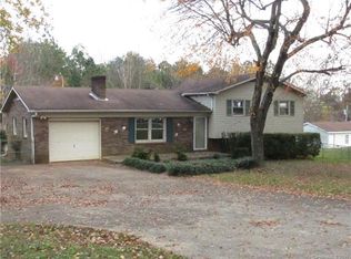 5464 Startown Rd, Newton, NC 28658