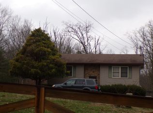 1352 Pearl Hinds Rd, Jamestown, TN 38556