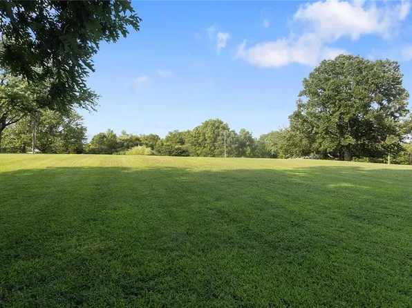 NW Porter Rd, Kansas City, MO 64152