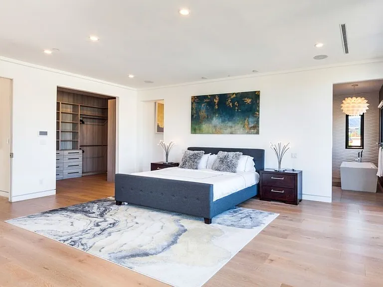 610 N Stanley Ave — Photo 19