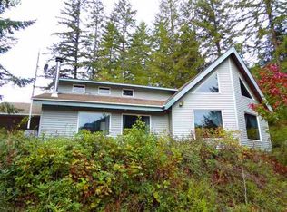 34050 Cedar Valley Rd, Gold Beach, OR 97444