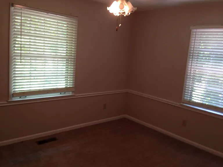 4032 Pine Manor Dr — Photo 10