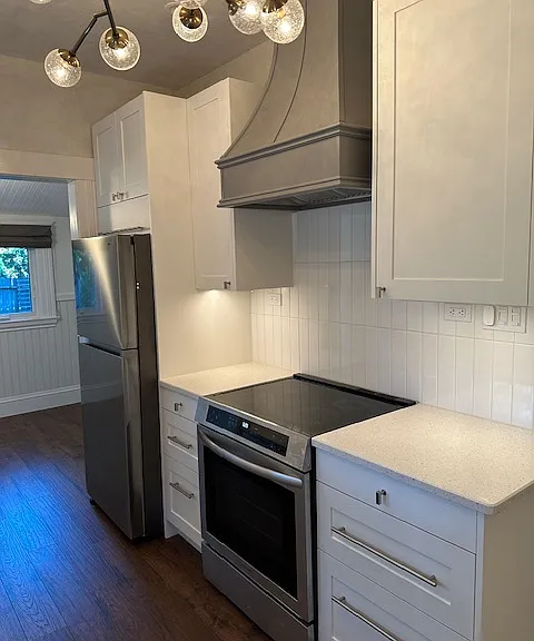 220 Throckmorton Ave — Photo 26