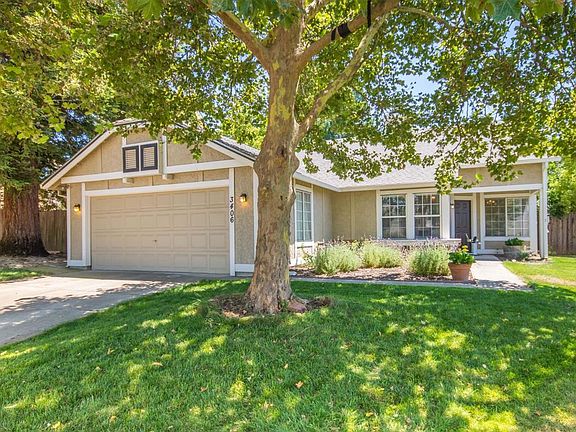 3rd image of 3406 Terrace Pl