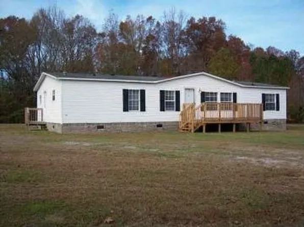 107 Burgundy Rd, Gray Court, SC 29645