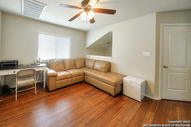4202 Woodbridge Way — Photo 14