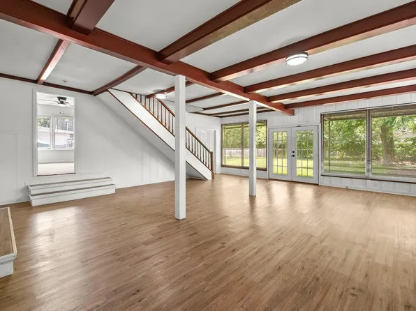 8327 Bonner Dr, Houston, TX 77017