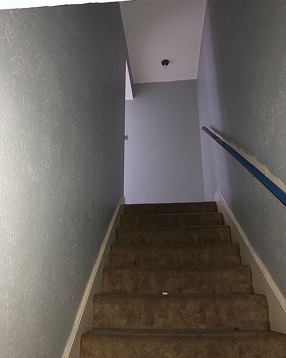 1st image of 260 Rolling Hills Pl