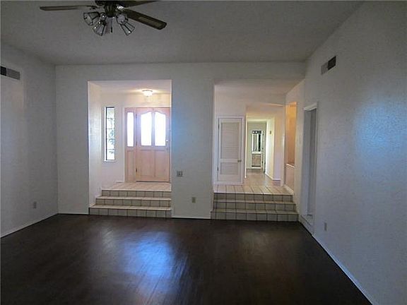 4th image of 604 Bluff Canyon Cir