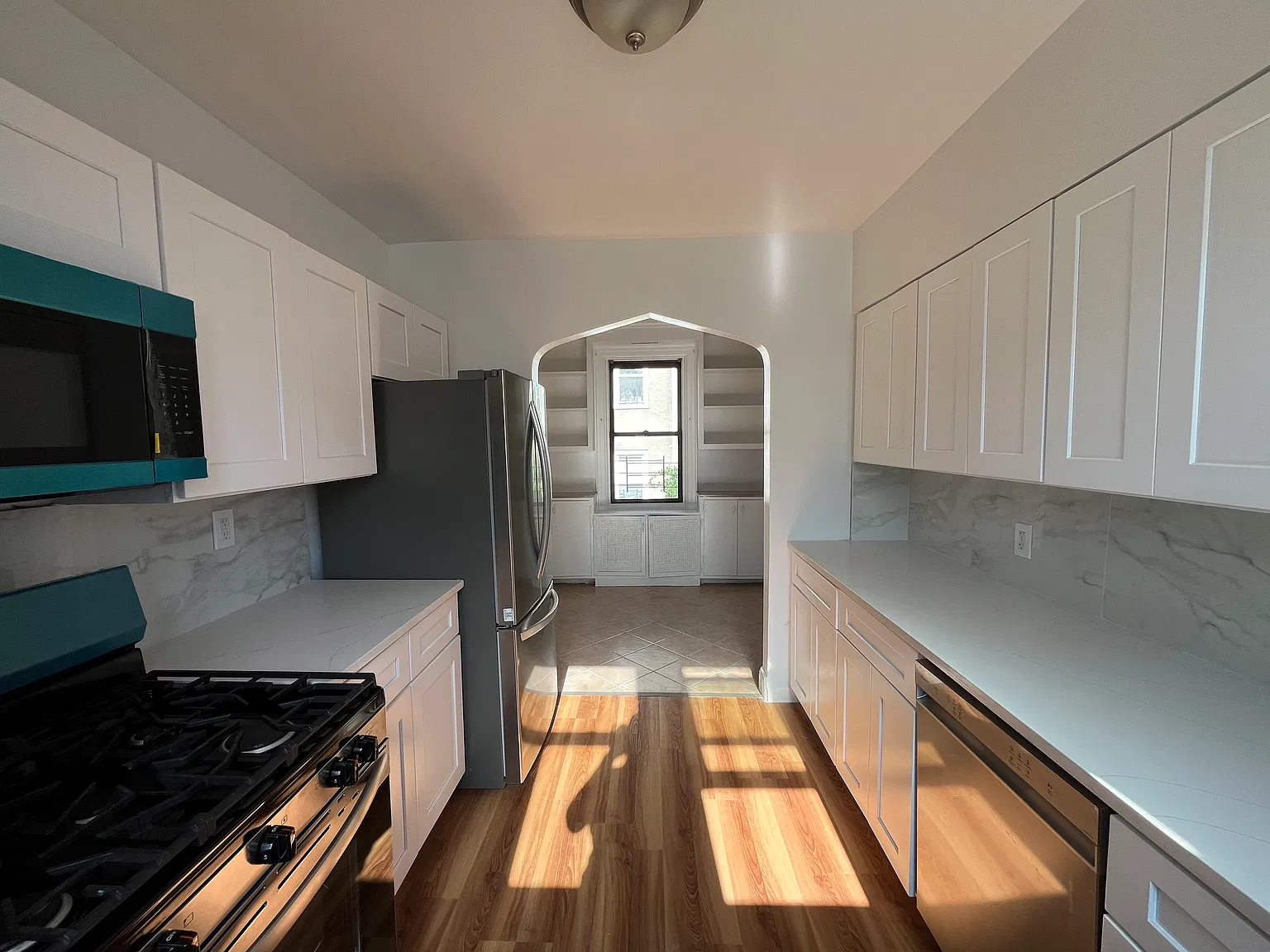 Villa Ave, Yonkers — Photo 4