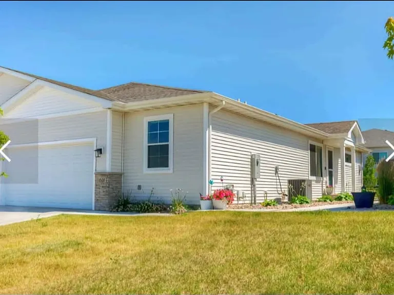 1500 Primrose Dr SE #1500 — Photo 2
